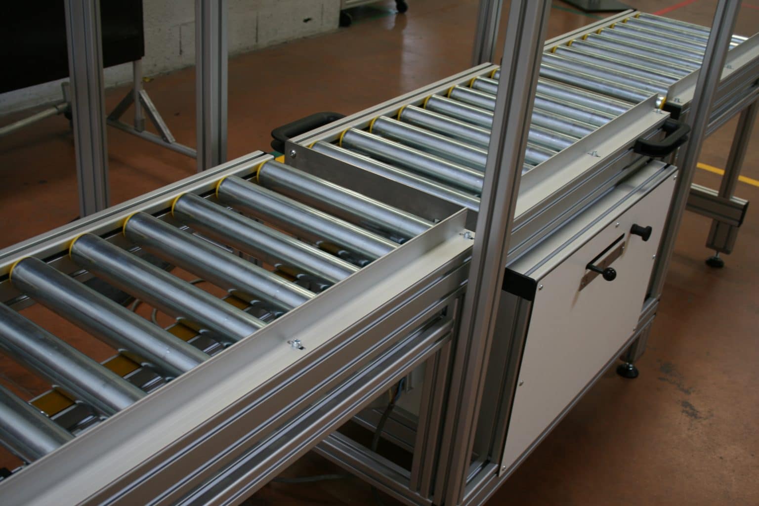 Inflatable belt conveyor