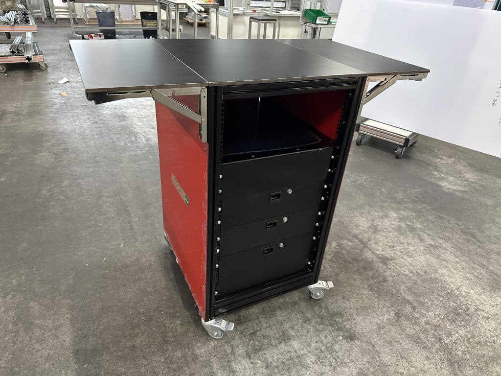 servante d'atelier réalisé avec des profilés aluminium